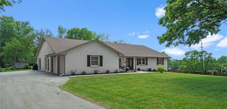 Homes for Sale in Oakwood, MO 64118 | 435 NE Post Oak Lane