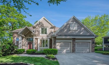 Homes for Sale in Kansas City, MO 64151 | 6209 NW 78th Street