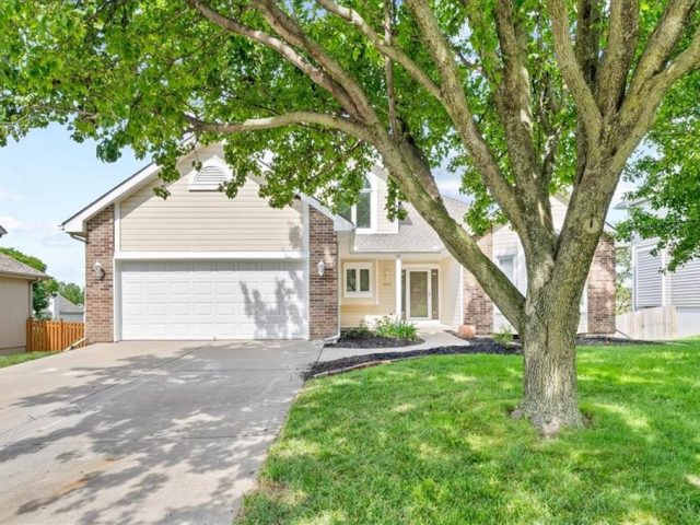 Homes for Sale in Kansas City, MO 64118 | 5212 N Pennsylvania Avenue