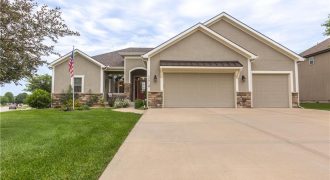 Homes for Sale in Smithville, MO 64089 | 17710  Mission Ridge Drive