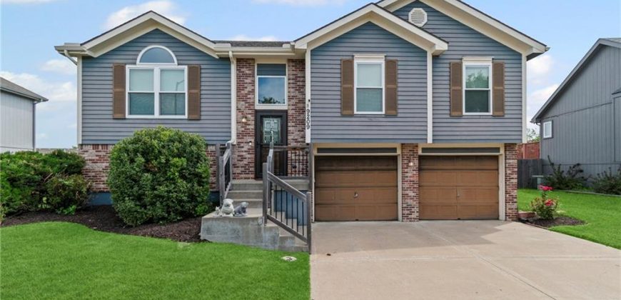 Homes for Sale in Kansas City, MO 64155 | 9209 N Mulberry Avenue