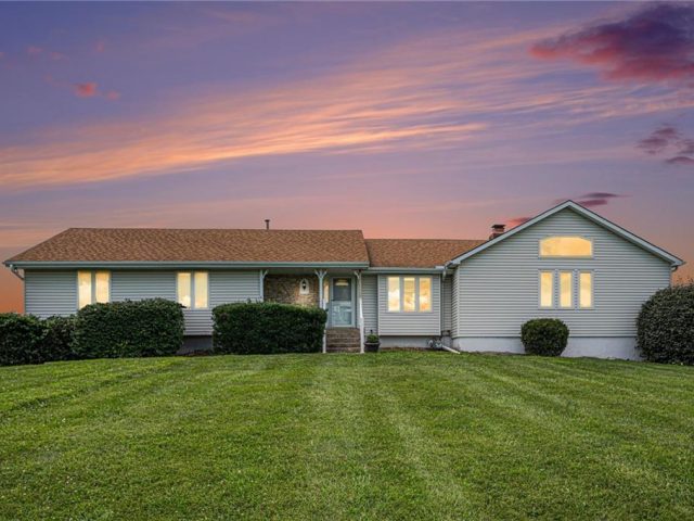 Homes for Sale in Kansas City, MO 64167 | 12912 N Oakland Avenue