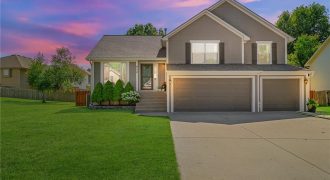 Homes for Sale in Kansas City, MO 64154 | 9110 N Oregon Avenue
