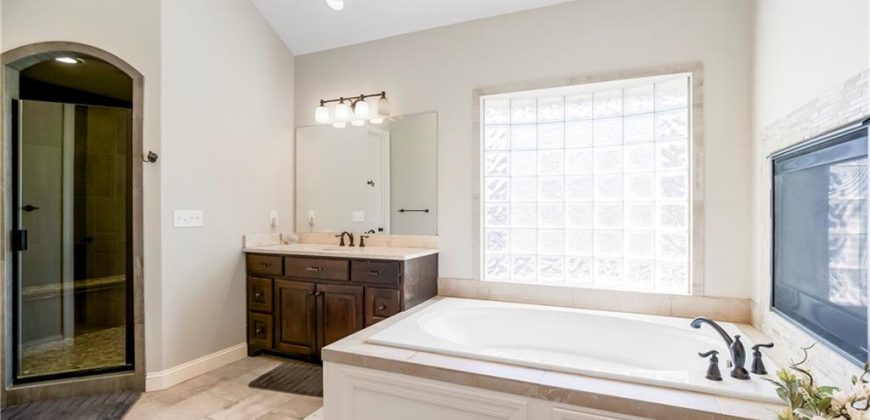 Homes for Sale in Kansas City, MO 64157 | 10502 N Willow Avenue