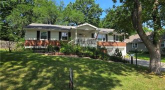 Homes for Sale in Kansas City, MO 64117 | 4606 N College Avenue