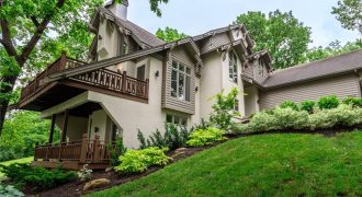 Homes for Sale in Parkville, MO 64152 | 10522  River Hills Drive