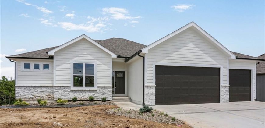 Homes for Sale in Parkville, MO 64152 | 13900 NW 75th Street