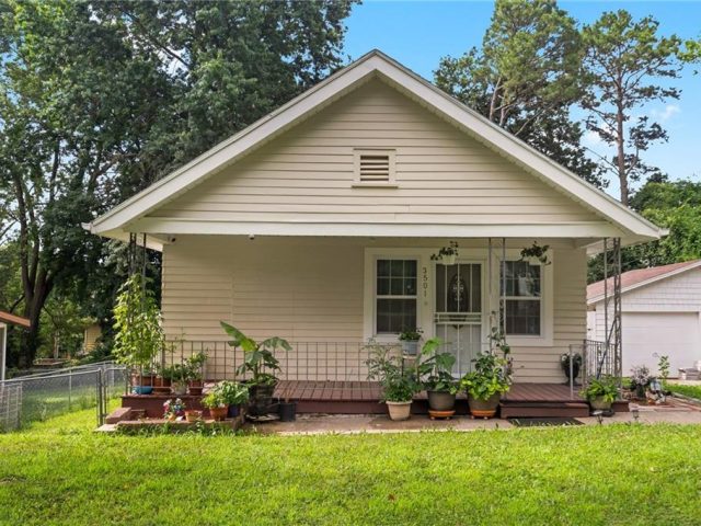 Homes for Sale in Gladstone, MO 64119 | 3501 NE 57TH Street