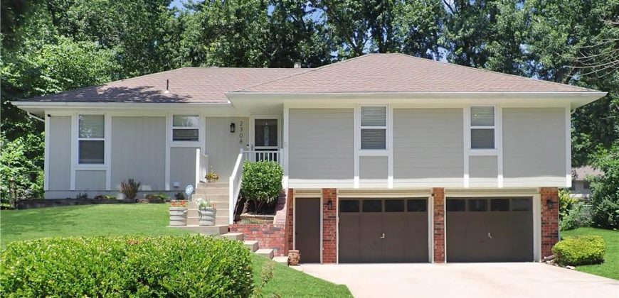 Homes for Sale in Kansas City, MO 64118 | 2308 NE 72nd Terrace