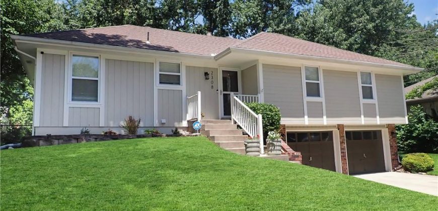 Homes for Sale in Kansas City, MO 64118 | 2308 NE 72nd Terrace