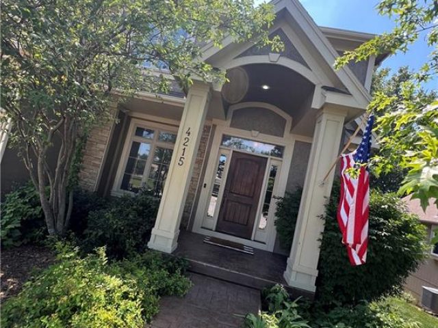 Homes for Sale in Kansas City, MO 64151 | 4215 NW 76th Street