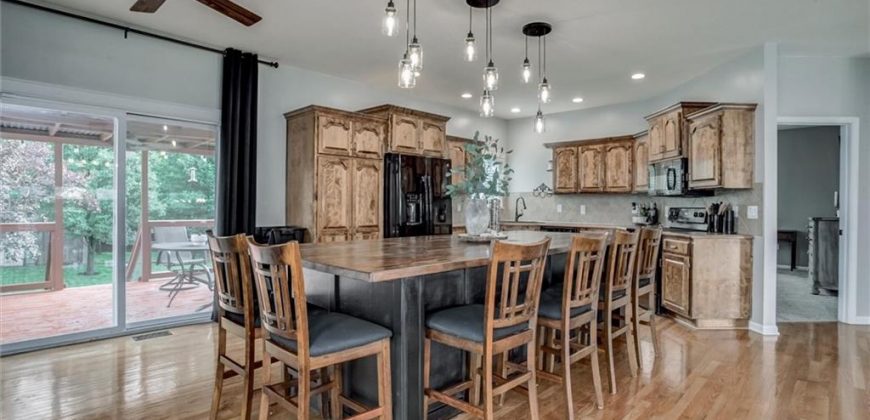 Homes for Sale in Smithville, MO 64089 | 13309  Craig Court