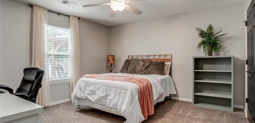 Homes for Sale in Smithville, MO 64089 | 13309  Craig Court