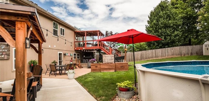Homes for Sale in Smithville, MO 64089 | 13309  Craig Court