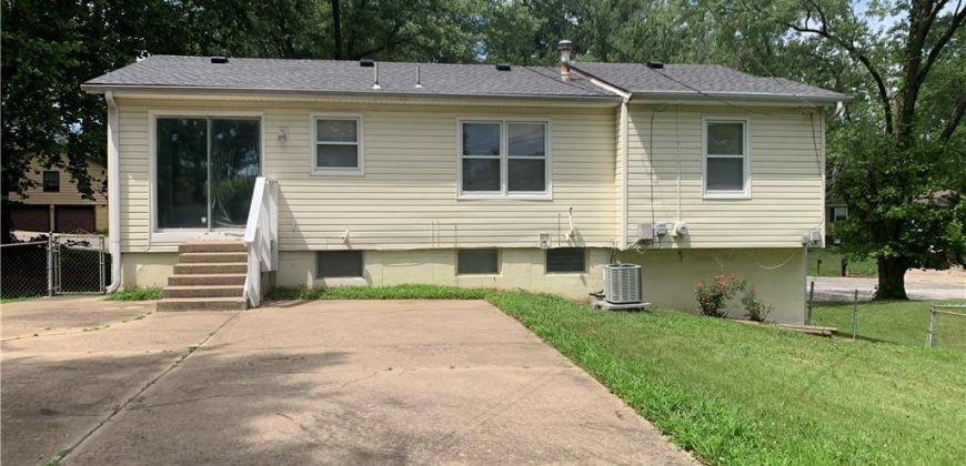 Homes for Sale in Kansas City, MO 64155 | 1305 NE 84TH Place