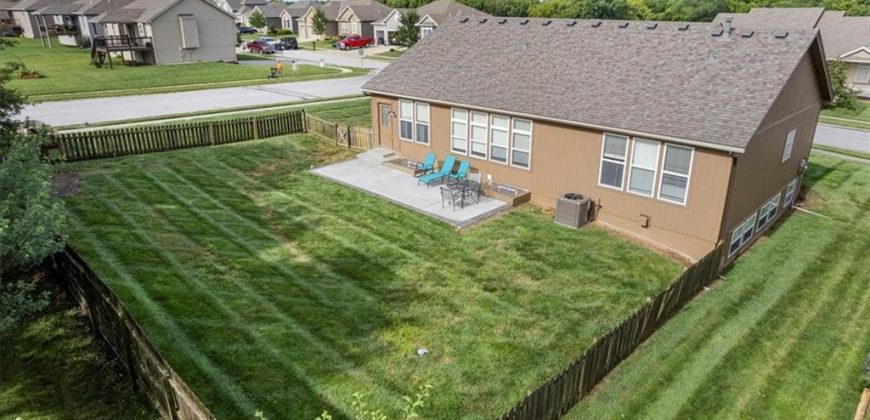 Homes for Sale in Kearney, MO 64060 | 801  Englewood Drive