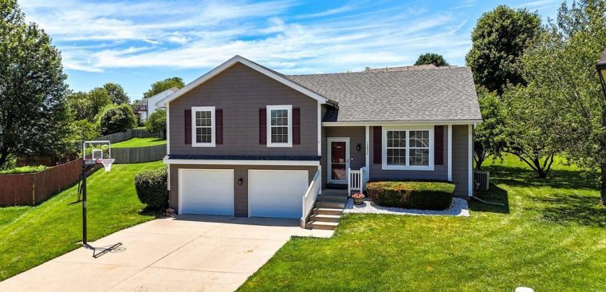 Homes for Sale in Platte City, MO 64079 | 13830  Hunter Court
