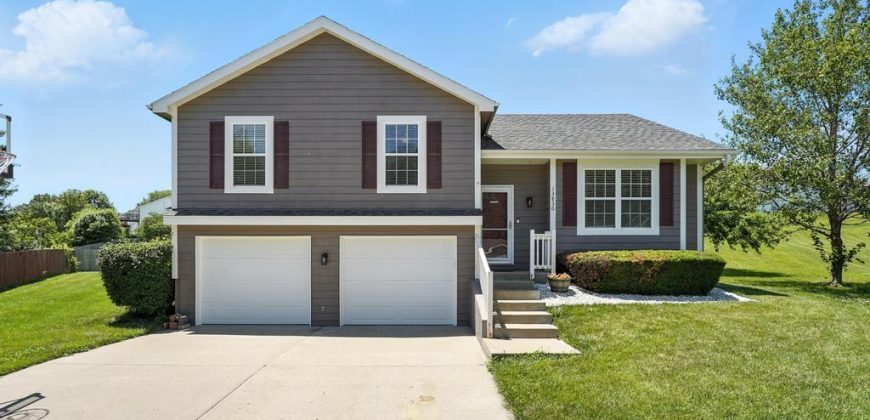 Homes for Sale in Platte City, MO 64079 | 13830  Hunter Court