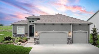 Homes for Sale in Kansas City, MO 64155 | 1115 NW 106th Street