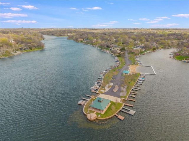 Homes for Sale in Weatherby Lake, MO 64152 | 7804 NW Lynns Lane