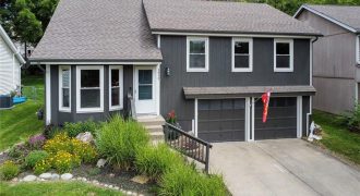 Homes for Sale in Kansas City, MO 64118 | 1412 NW 63RD Terrace