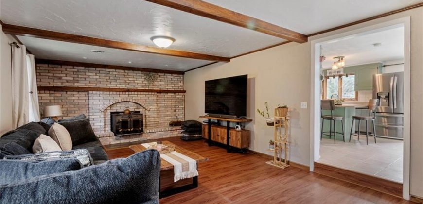 Homes for Sale in Parkville, MO 64152 | 7423 NW Locust Drive