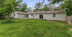 Homes for Sale in Parkville, MO 64152 | 7423 NW Locust Drive
