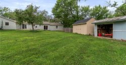 Homes for Sale in Parkville, MO 64152 | 7423 NW Locust Drive