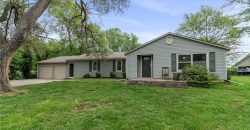 Homes for Sale in Parkville, MO 64152 | 7423 NW Locust Drive