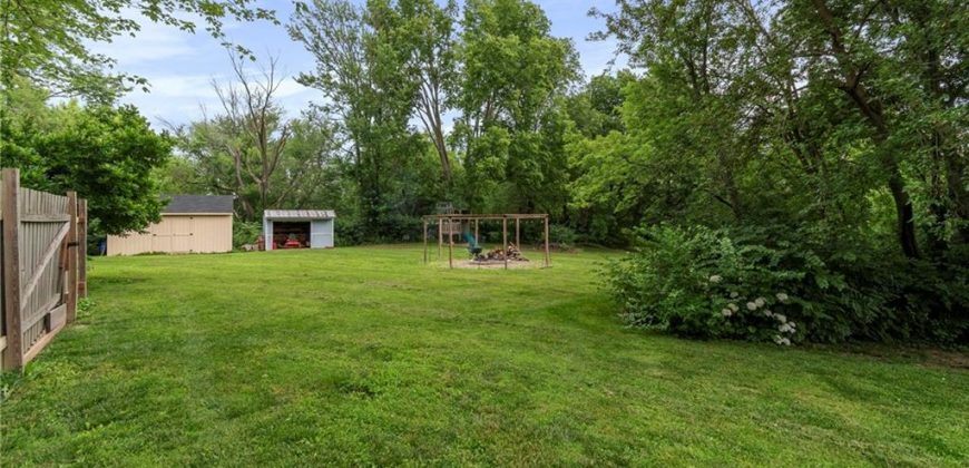 Homes for Sale in Parkville, MO 64152 | 7423 NW Locust Drive