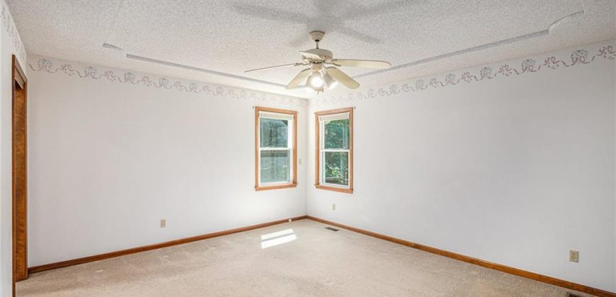 Homes for Sale in Kearney, MO 64060 | 14015  Rennett Road