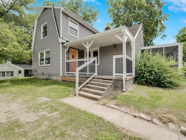 Homes for Sale in Kansas City, MO 64116 | 707 NE Russell Road