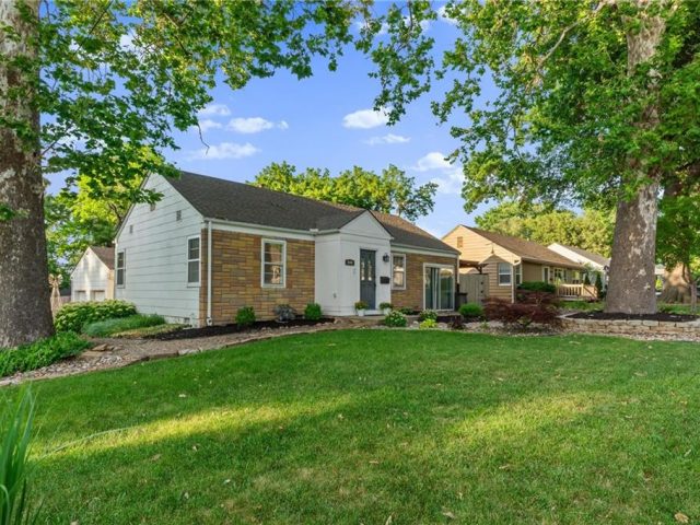 Homes for Sale in Kansas City, MO 64119 | 3600 NE 52nd Terrace