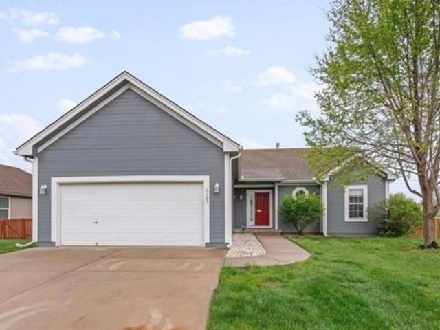Homes for Sale in Kearney, MO 64060 | 1105  Melody Court