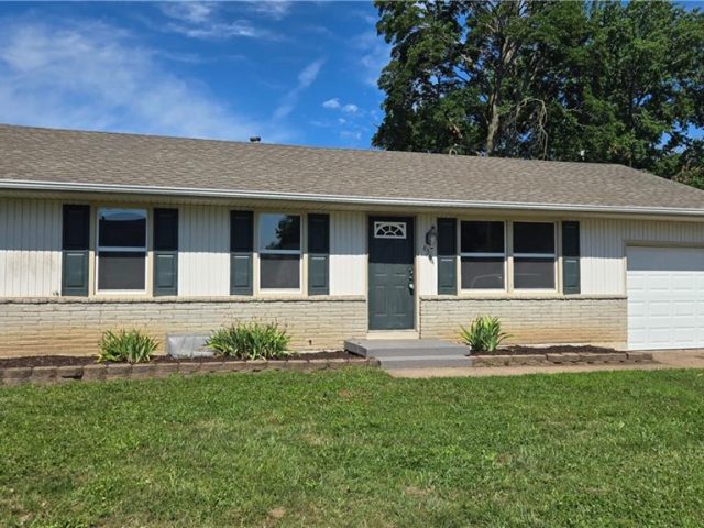 Homes for Sale in Kansas City, MO 64117 | 4344 N Denver Avenue
