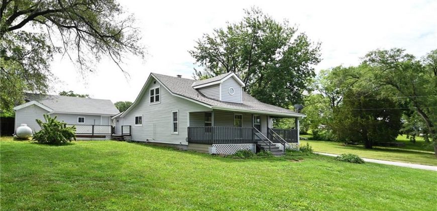 Homes for Sale in Ferrelview, MO 64163 | 301 N Chester Avenue