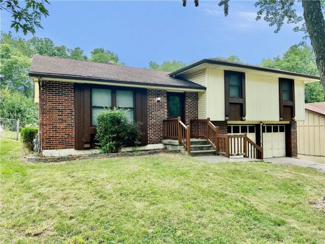 Homes for Sale in Kansas City, MO 64151 | 6110 NW 51st Terrace