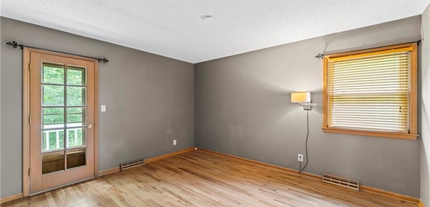 Homes for Sale in Kansas City, MO 64118 | 1406 NE 52nd Terrace