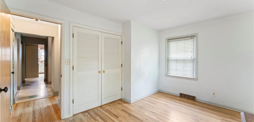 Homes for Sale in Kansas City, MO 64118 | 1406 NE 52nd Terrace