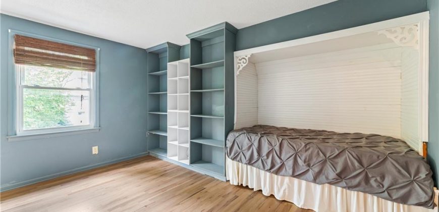 Homes for Sale in Kansas City, MO 64118 | 1406 NE 52nd Terrace