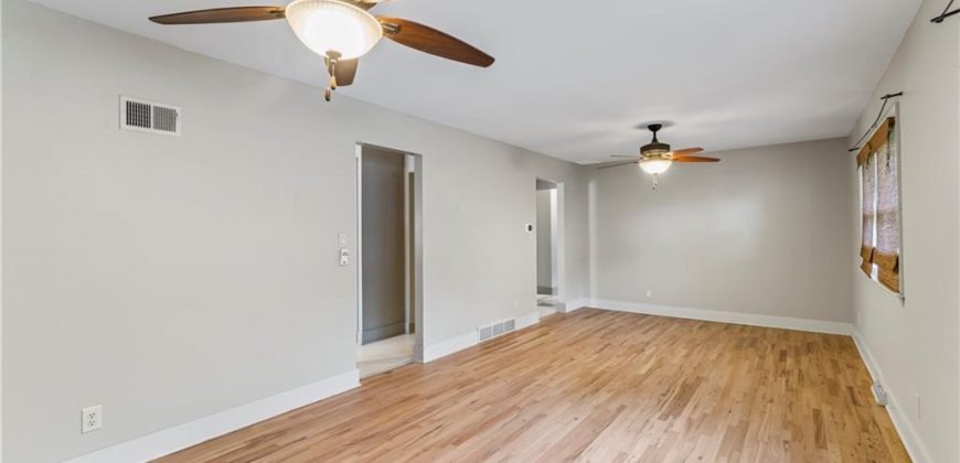 Homes for Sale in Kansas City, MO 64118 | 1406 NE 52nd Terrace