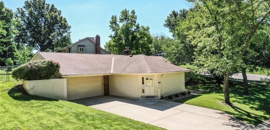 Homes for Sale in Kansas City, MO 64151 | 5601 NW Platte Purchase Drive