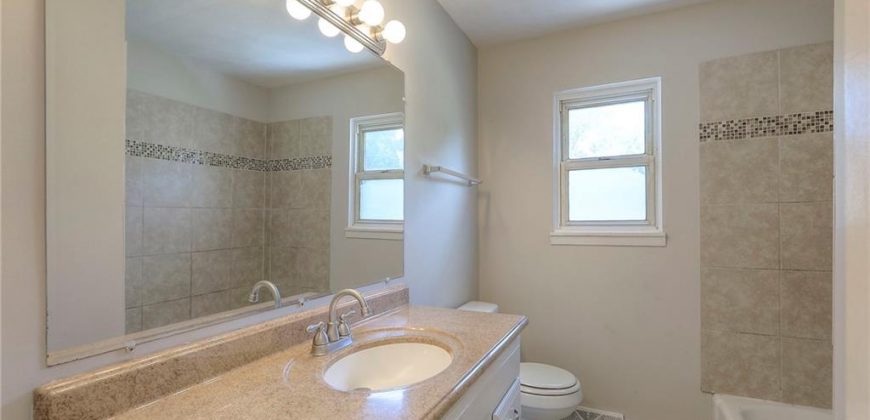 Homes for Sale in Gladstone, MO 64118 | 1605 NE 72ND Street