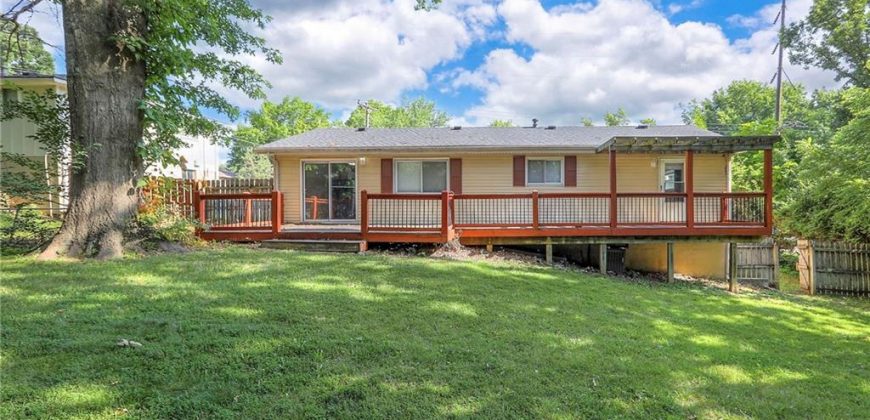 Homes for Sale in Gladstone, MO 64118 | 1605 NE 72ND Street