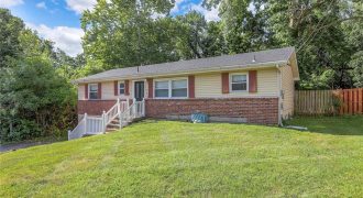 Homes for Sale in Gladstone, MO 64118 | 1605 NE 72ND Street