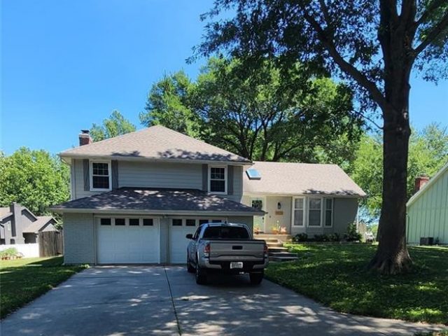 Homes for Sale in Kansas City, MO 64155 | 9623 N WAYNE Avenue