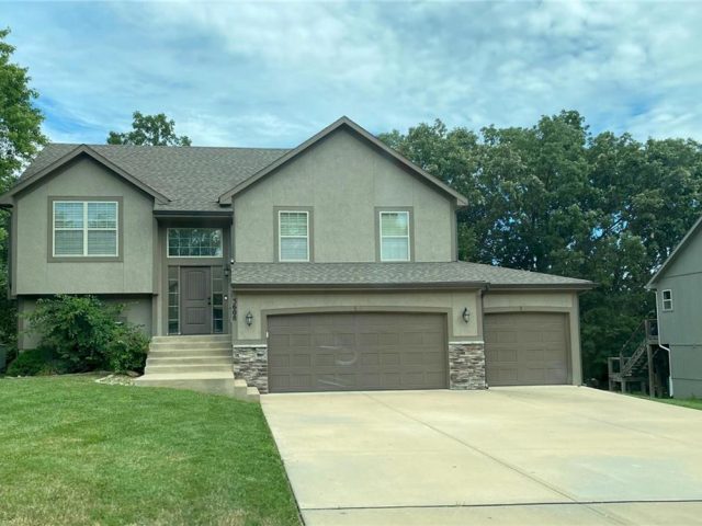 Homes for Sale in Kansas City, MO 64156 | 3608 NE 85th Terrace