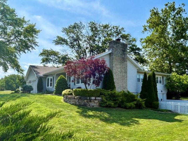 Homes for Sale in Excelsior Springs, MO 64024 | 117  Crest Drive