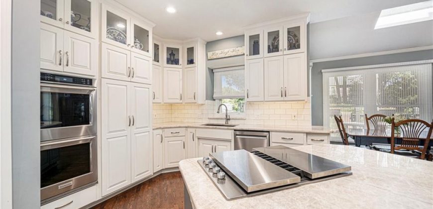 Homes for Sale in Parkville, MO 64152 | 6735 NW Monticello Terrace