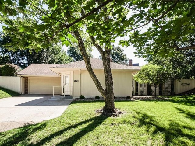 Homes for Sale in Kansas City, MO 64151 | 5601 NW Platte Purchase Drive